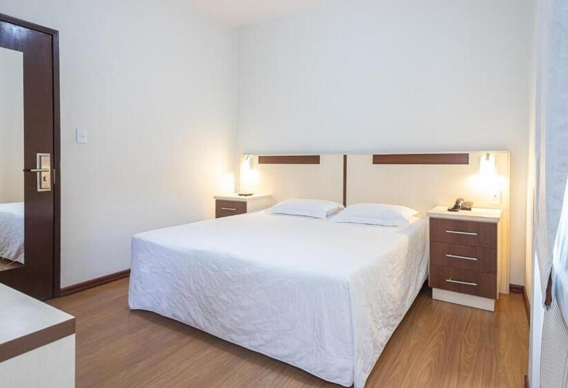 스탠다드 룸, Gracher Brusque