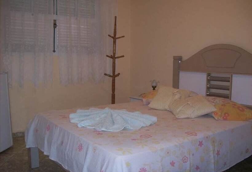 חדר סטנדרט, Sara