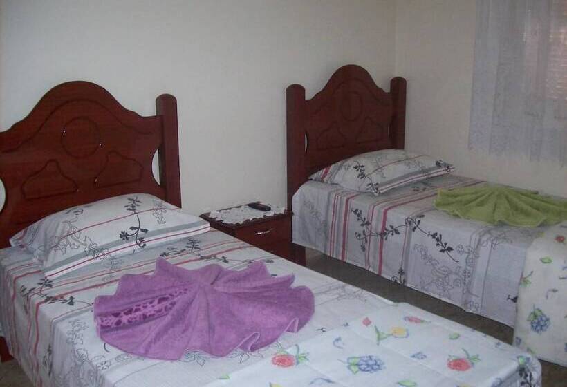 חדר סטנדרט, Sara