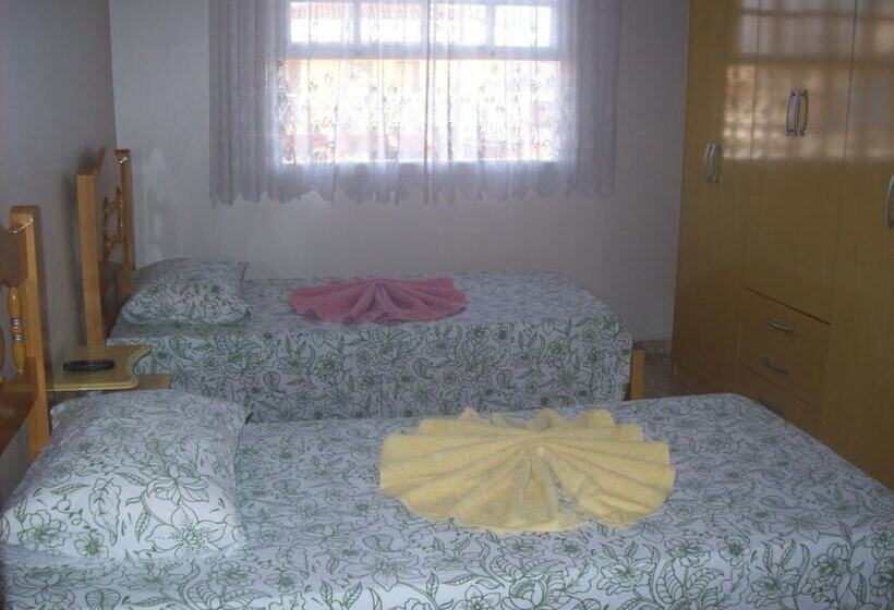 חדר סטנדרט, Sara