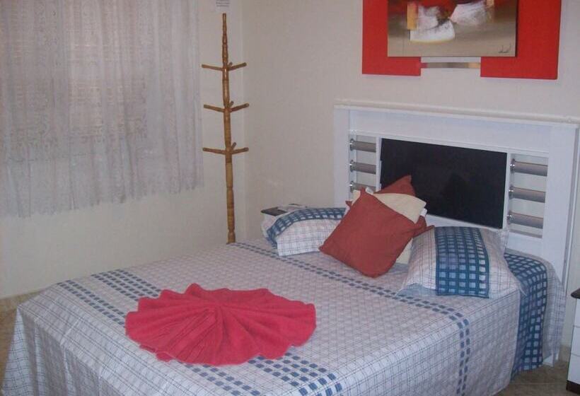 חדר סטנדרט יחיד, Sara