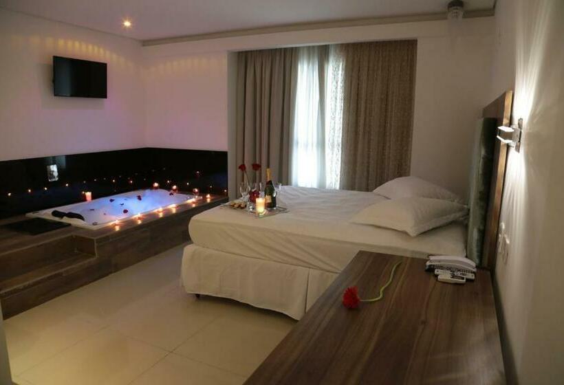 جناح ديلوكس, São Mateus