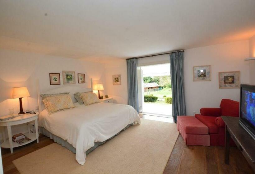 סוויטת פרמיום, Roots Resort