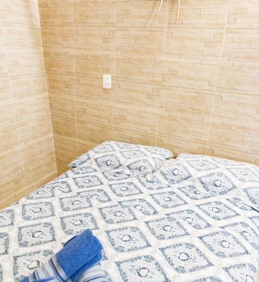 اتاق لوکس, Abaquar Hostel