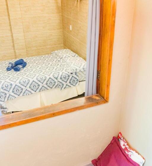 اتاق لوکس, Abaquar Hostel