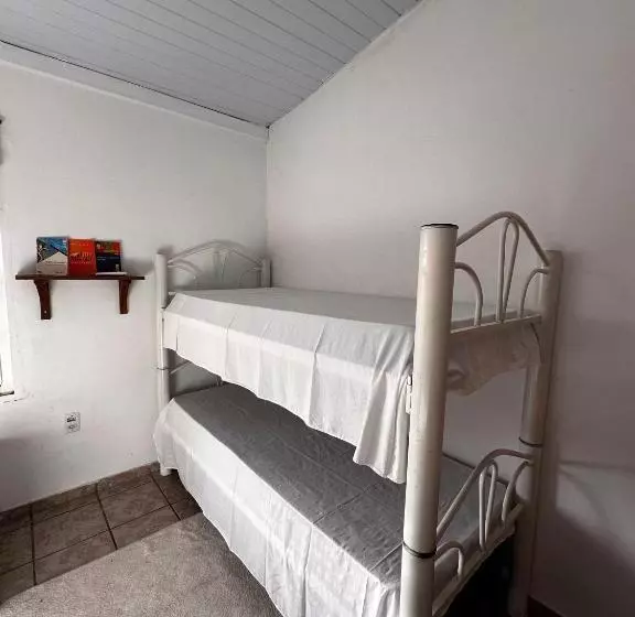 Standard Neljän Hengen Huone, Hostel E Pousada Da Rose