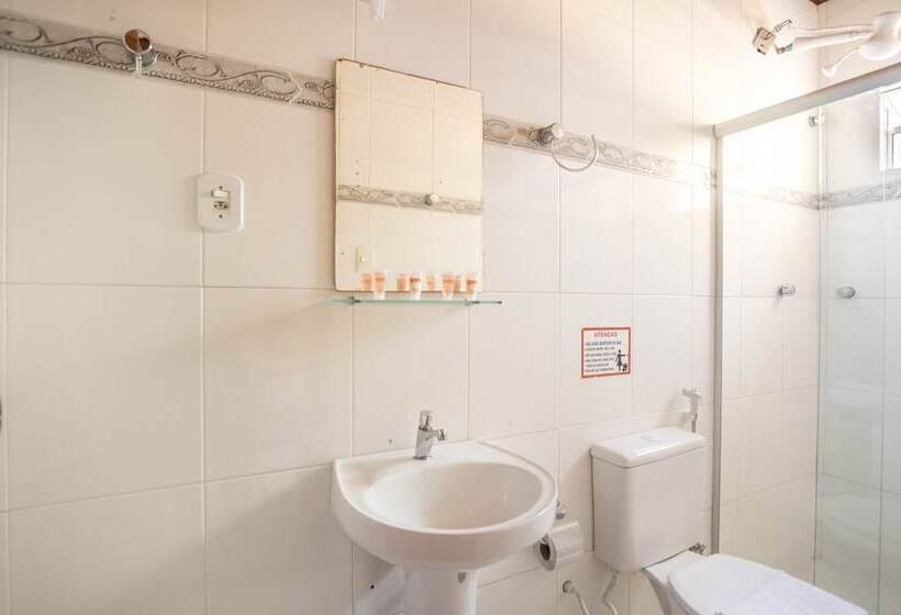 Quarto Triplo Estandar, Diamante Negro   Salvador