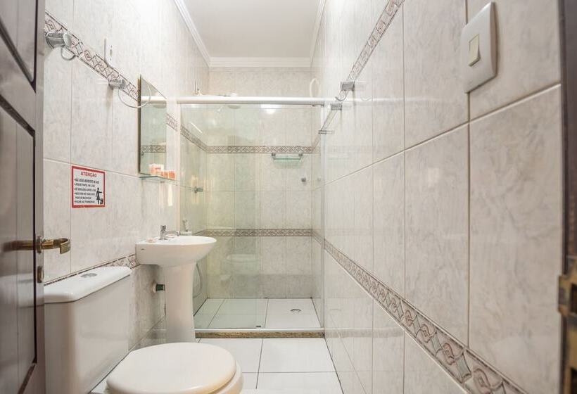 Quarto Quádruplo Estandar, Diamante Negro   Salvador