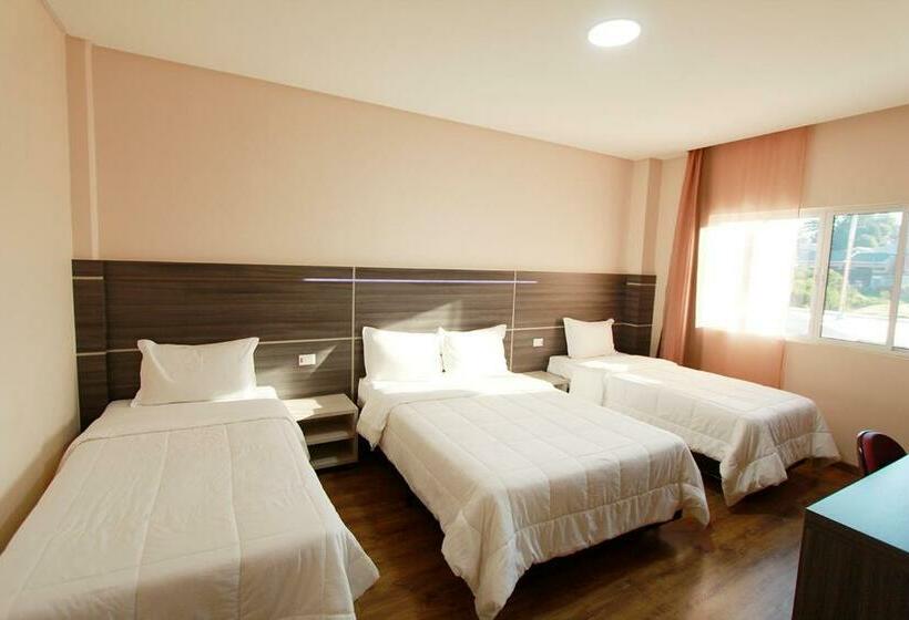 غرفة ديلوكس ثلاثية, Garda