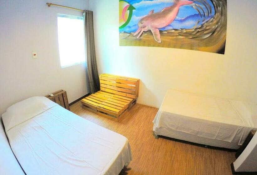 スイート, Local Hostel Manaus