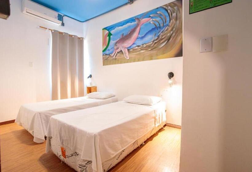 スイート, Local Hostel Manaus