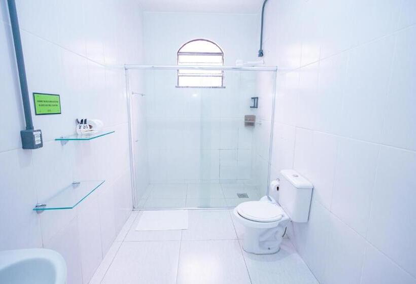 デラックスの4人部屋, Local Hostel Manaus