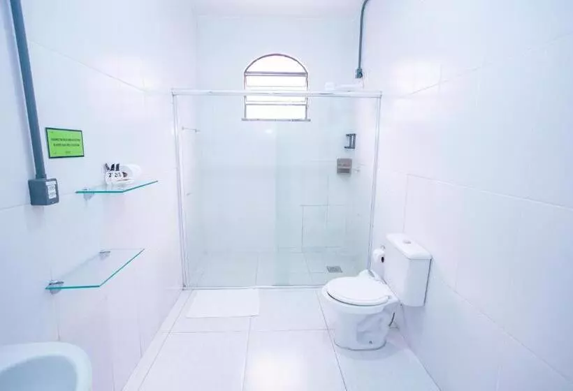 デラックスの４人部屋, Local Hostel Manaus