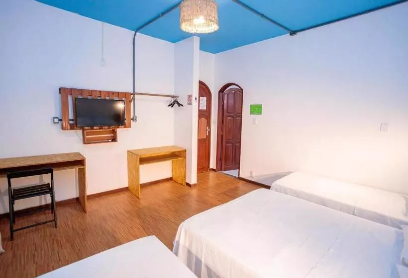 デラックスの４人部屋, Local Hostel Manaus