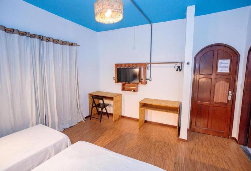 デラックスの4人部屋, Local Hostel Manaus