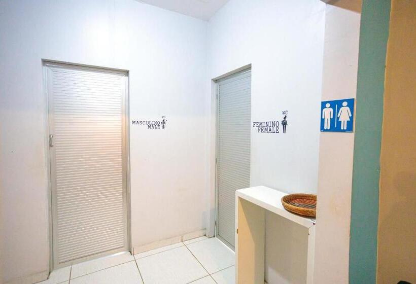 バス共有のスタンダードルーム, Local Hostel Manaus