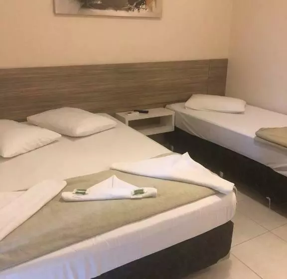 Standard Kolmen Hengen Huone, Perequê Praia