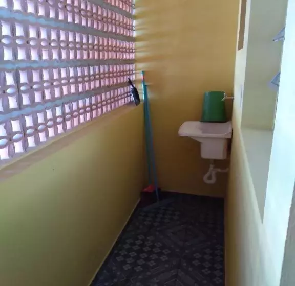 Standard Kolmen Hengen Huone, Pousada Caraguá