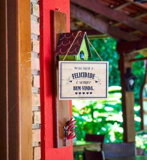 جناح, Pousada Pé Da Mata Maresias