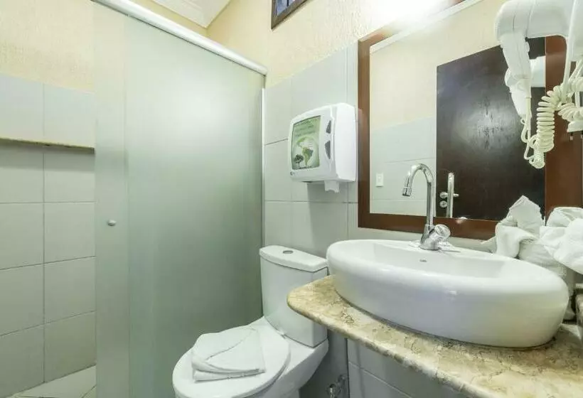 Deluxe Neljän Hengen Huone, Pousada Recanto Do Lobo