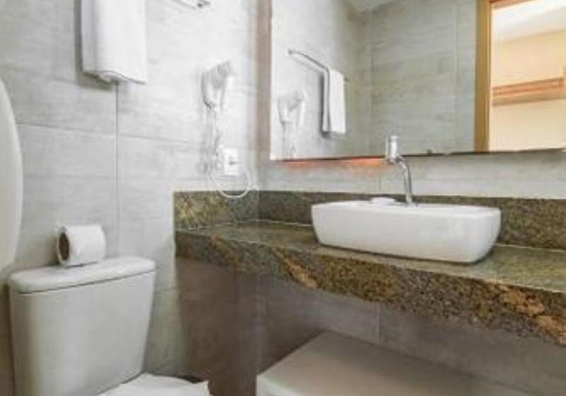 جناح, Pousada Recanto Do Lobo