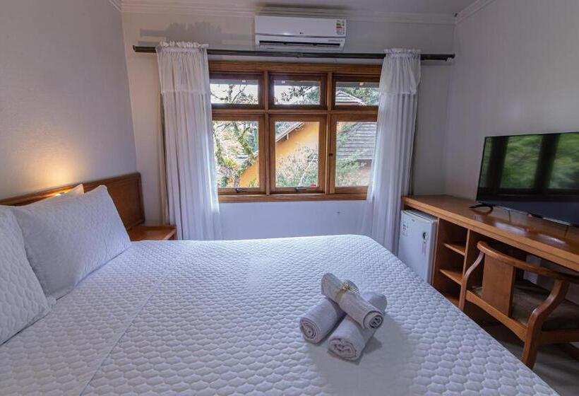 스위트, Pousada Villa Verde