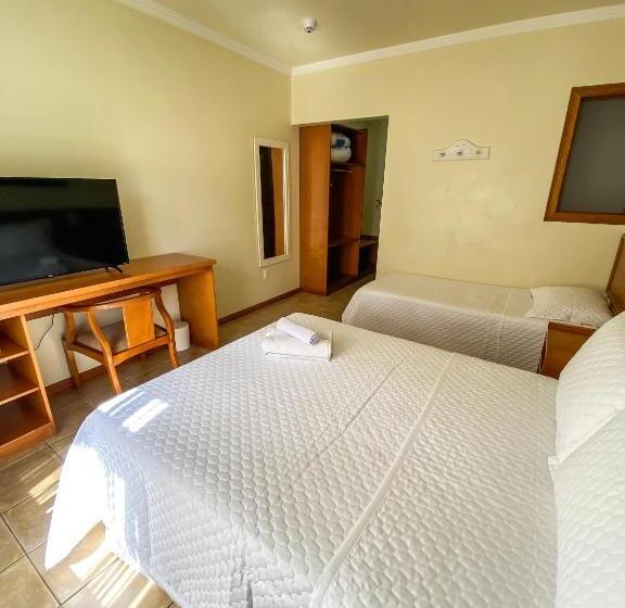 스위트, Pousada Villa Verde