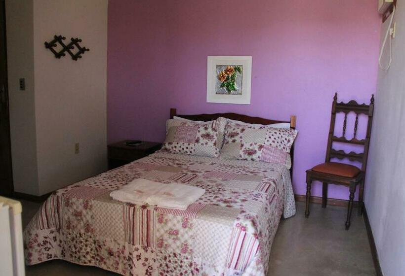 Quarto Estandar, Pousada Vista Bela