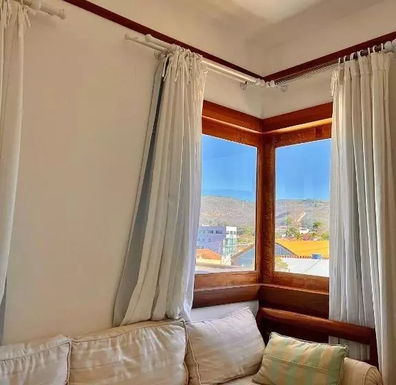デラックスルーム, Vila Nova Do Príncipe