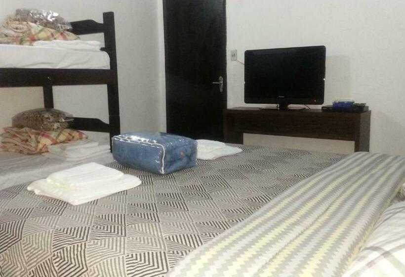 Четырехместный Номер Стандарт, Guappo Socorro