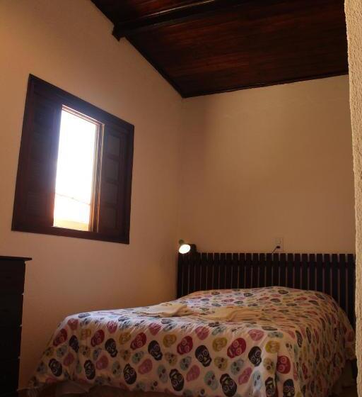 スタンダードトリプルルーム, Guappo Socorro