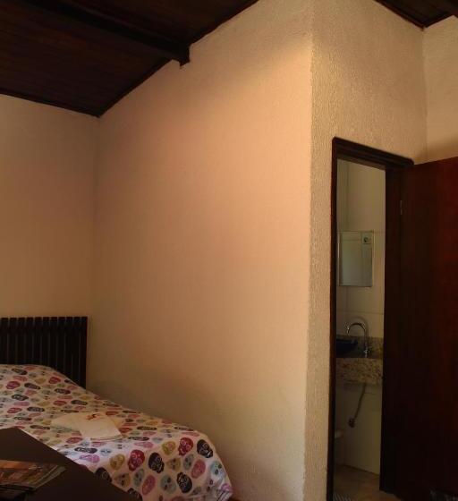 スタンダードトリプルルーム, Guappo Socorro