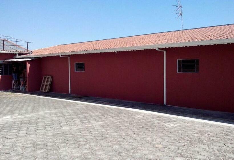 غرفة قياسية, 50