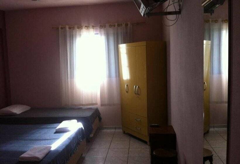 غرفة قياسية, 50