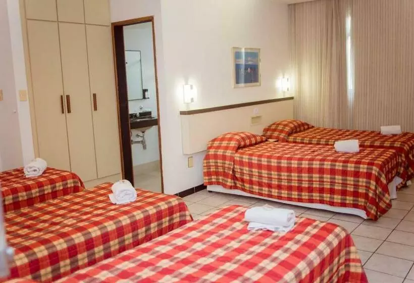 Deluxe Neljän Hengen Huone, Alagoinhas Plaza
