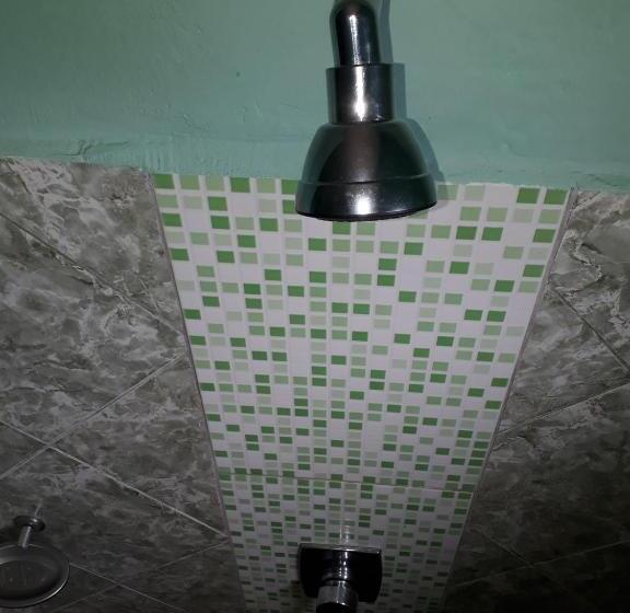 经济四人房间, Chalé Ji Parana