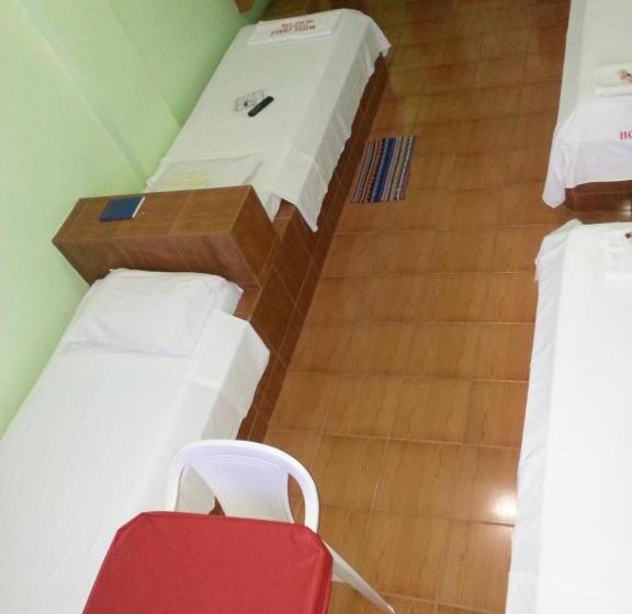 经济四人房间, Chalé Ji Parana