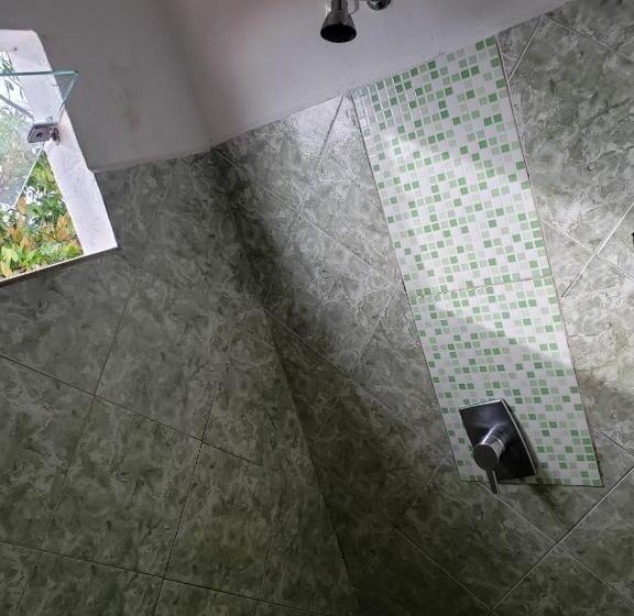 经济四人房间, Chalé Ji Parana