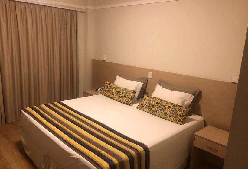 デラックスルーム, Giordano Mantiqueira