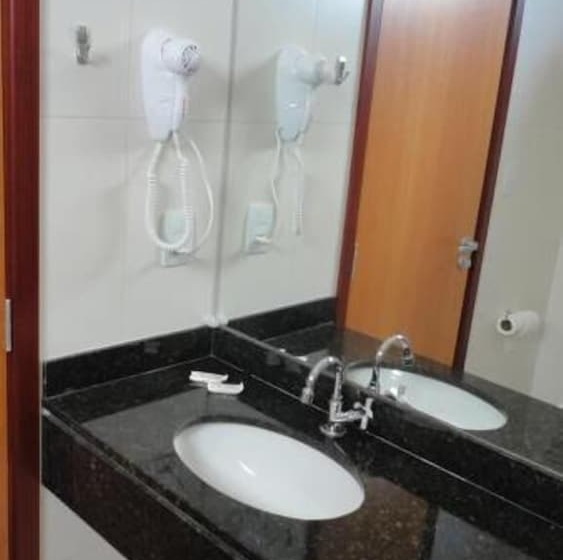 デラックスルーム, Giordano Mantiqueira