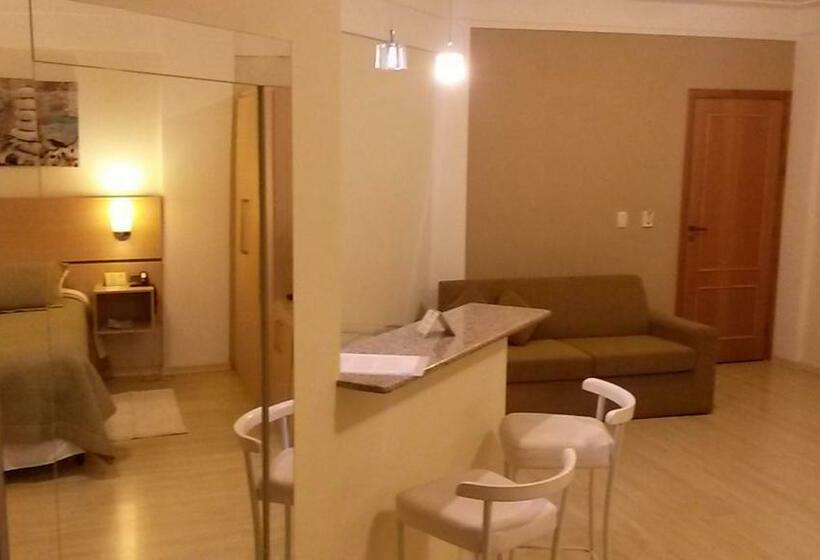 Quarto Quádruplo Deluxe, Itajubá Flat