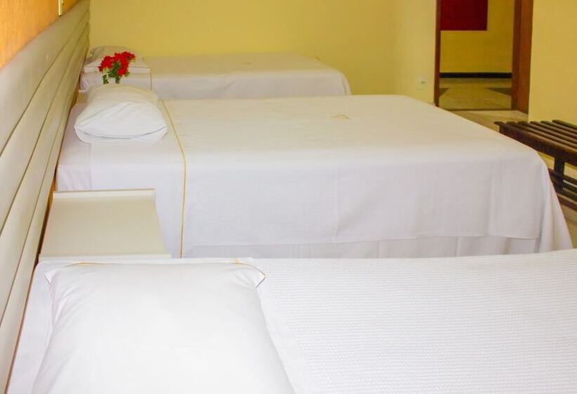 スタンダードトリプルルーム, Meri