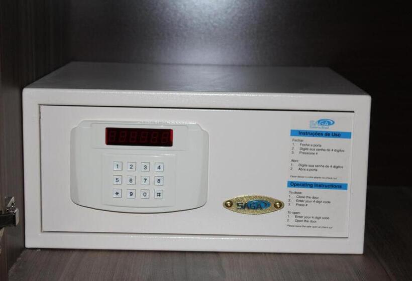 اتاق استاندارد یک نفره, Resende Inn