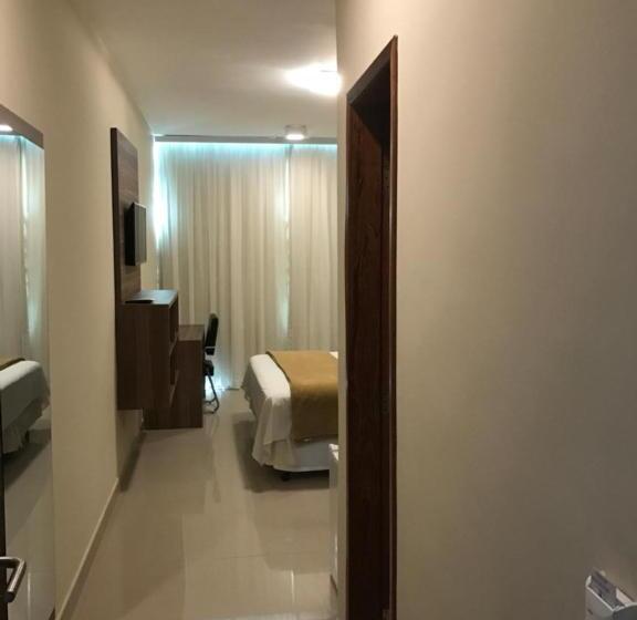 Quarto Estandar com Sacada, Resende Inn