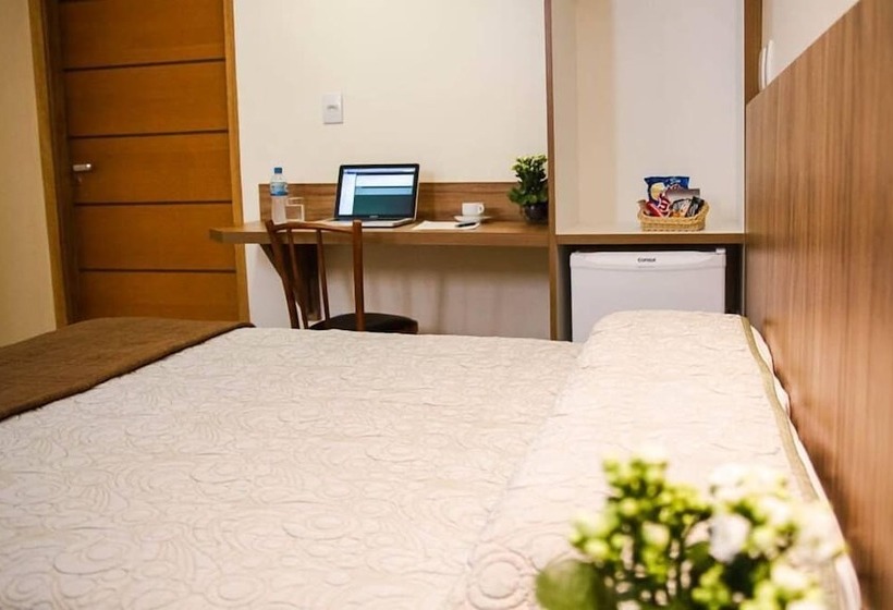 חדר סטנדרט לשלושה, Saint Martin