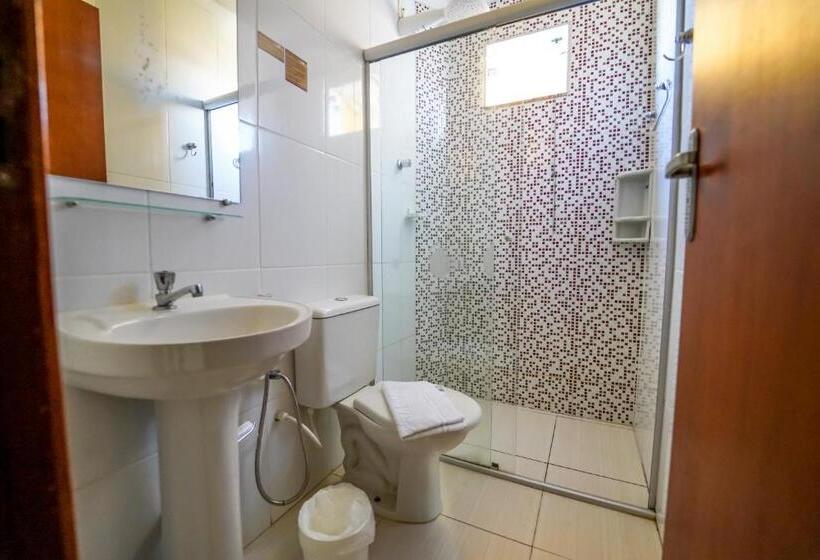 디럭스 트리플 룸, Tadini