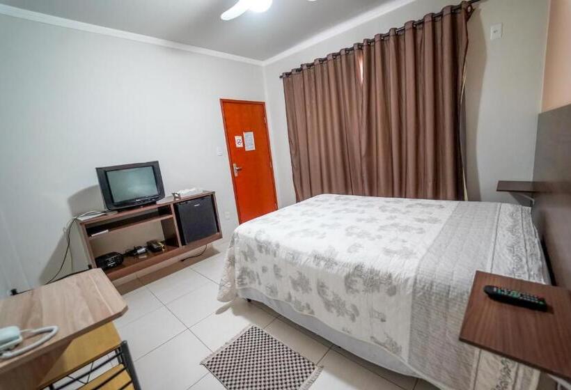 디럭스 룸, Tadini