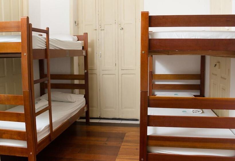 تختخواب در اتاق مشترک, Massape Rio Hostel