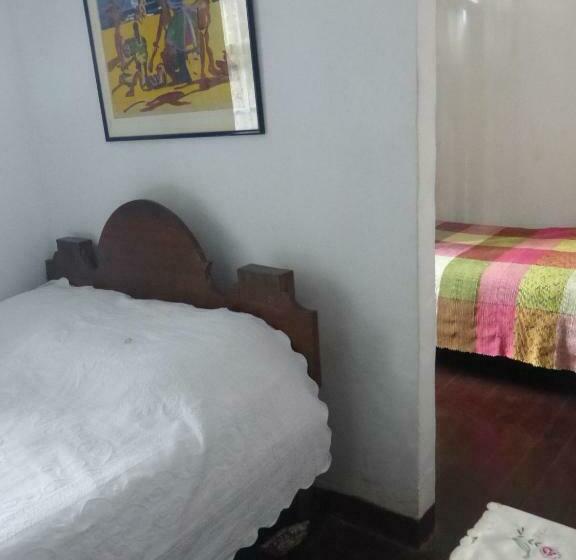 اتاق اکونومی, Pouso Das Glicínias   B&b