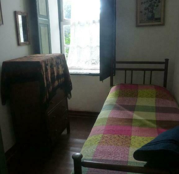 اتاق اکونومی, Pouso Das Glicínias   B&b